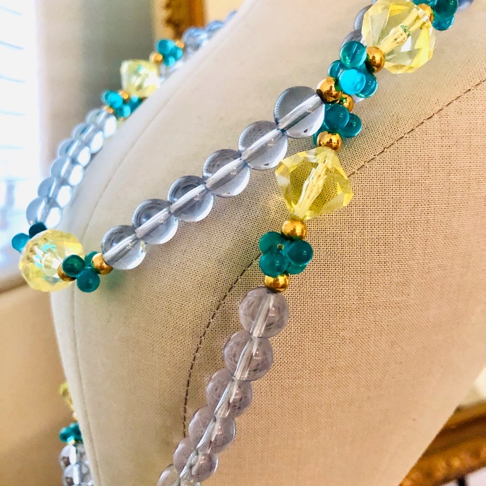 Vintage Signed  Blue Yellow Bead Necklace 💎💛 HTF rare clasp item